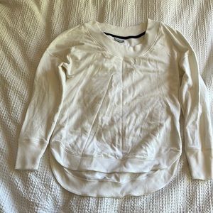 Women’s Columbia sweater. White. Size small.